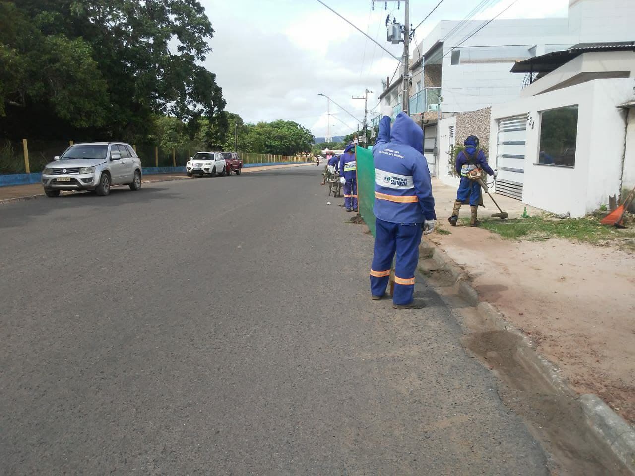 Semurb conclui serviços de limpeza em vias públicas