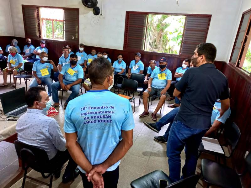 Prefeitura e Aprusan discutem melhorias para a Feira da Cohab