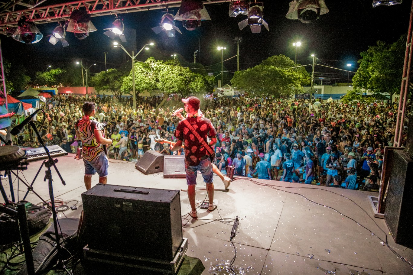 Público comparece em peso na última noite de carnaval em Alter do Chão