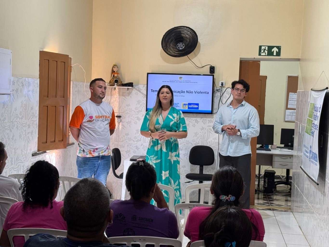 Servidores da Casa de Acolhimento Reviver participam de palestra sobre Comunicação Não-Violenta