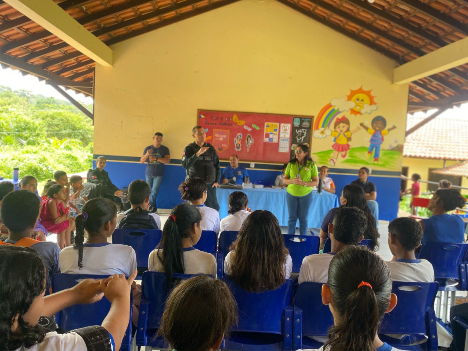 Temas transversais foram abordados junto aos estudantes. Foto: Ascom Semed.