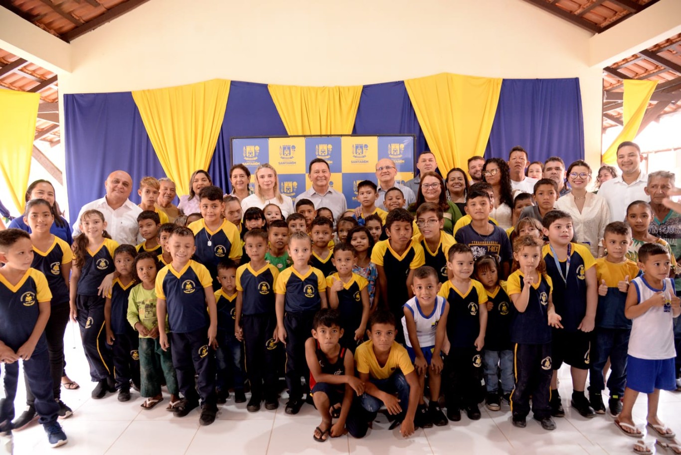 Entrega da Escola Moacir Freitas Machado, na Vigia, marca a abertura do ano letivo na rede municipal de ensino