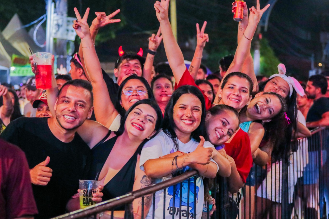 Imagem de Segundo dia do Circuito Tapajônico de Carnaval na Orla de Santarém reúne foliões animados