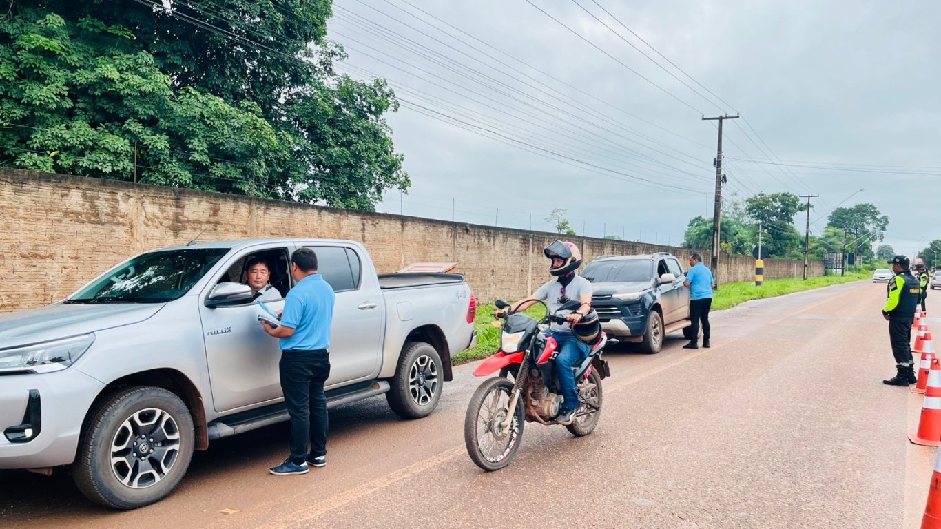 Imagem de SMT intensifica ações educativas com blitz na rodovia Santarém–Curuá-Una durante o Carnaval