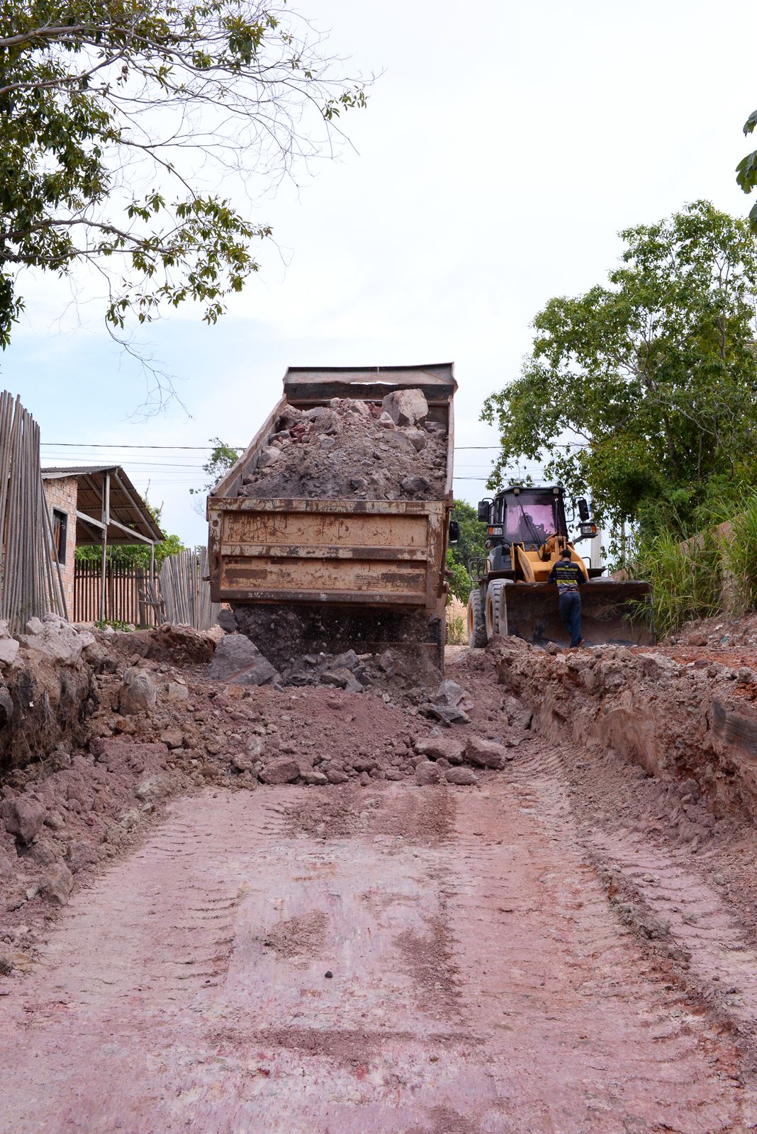 Servi&ccedil;os ocorre se intensifica nesse per&iacute;odo de intensas chuvas.