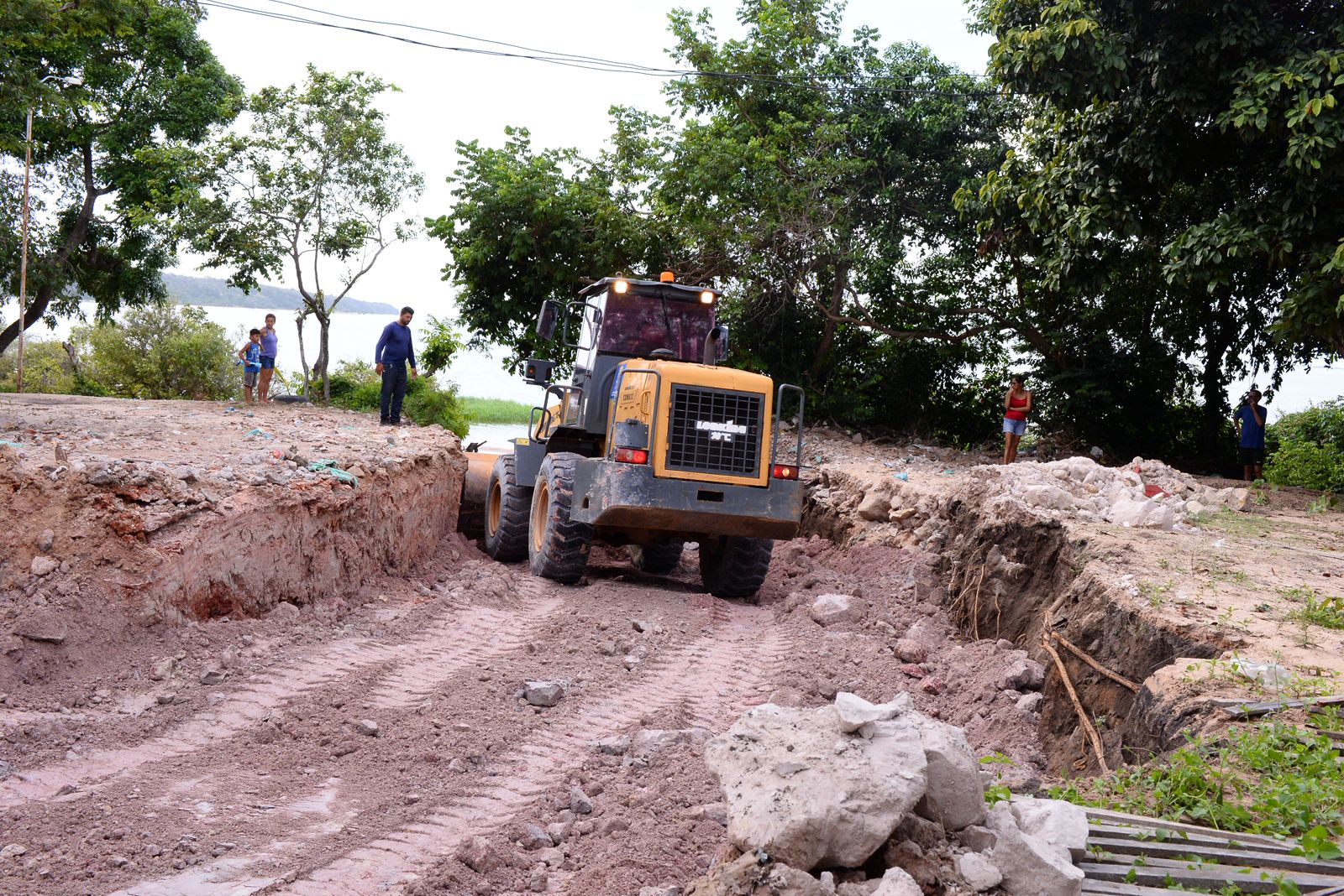  terraplenagem melhora significativamente o deslocamento dos moradores, g
