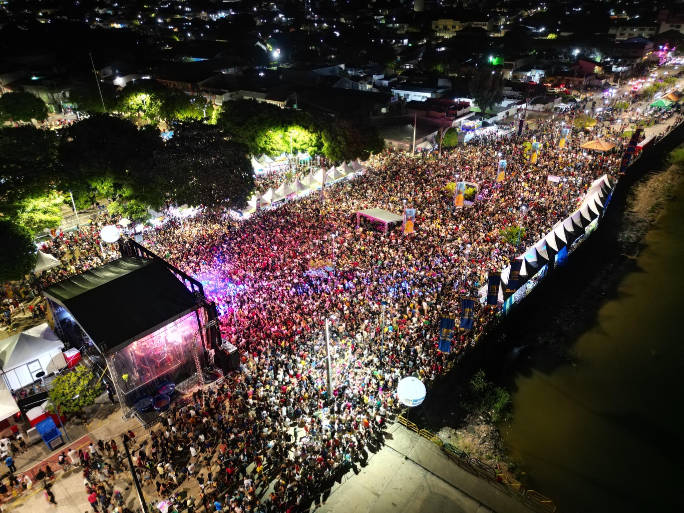 Imagem de Carnaval 2026 encerra com público estimado em 60 mil pessoas e recorde no Circuito Tapajônico