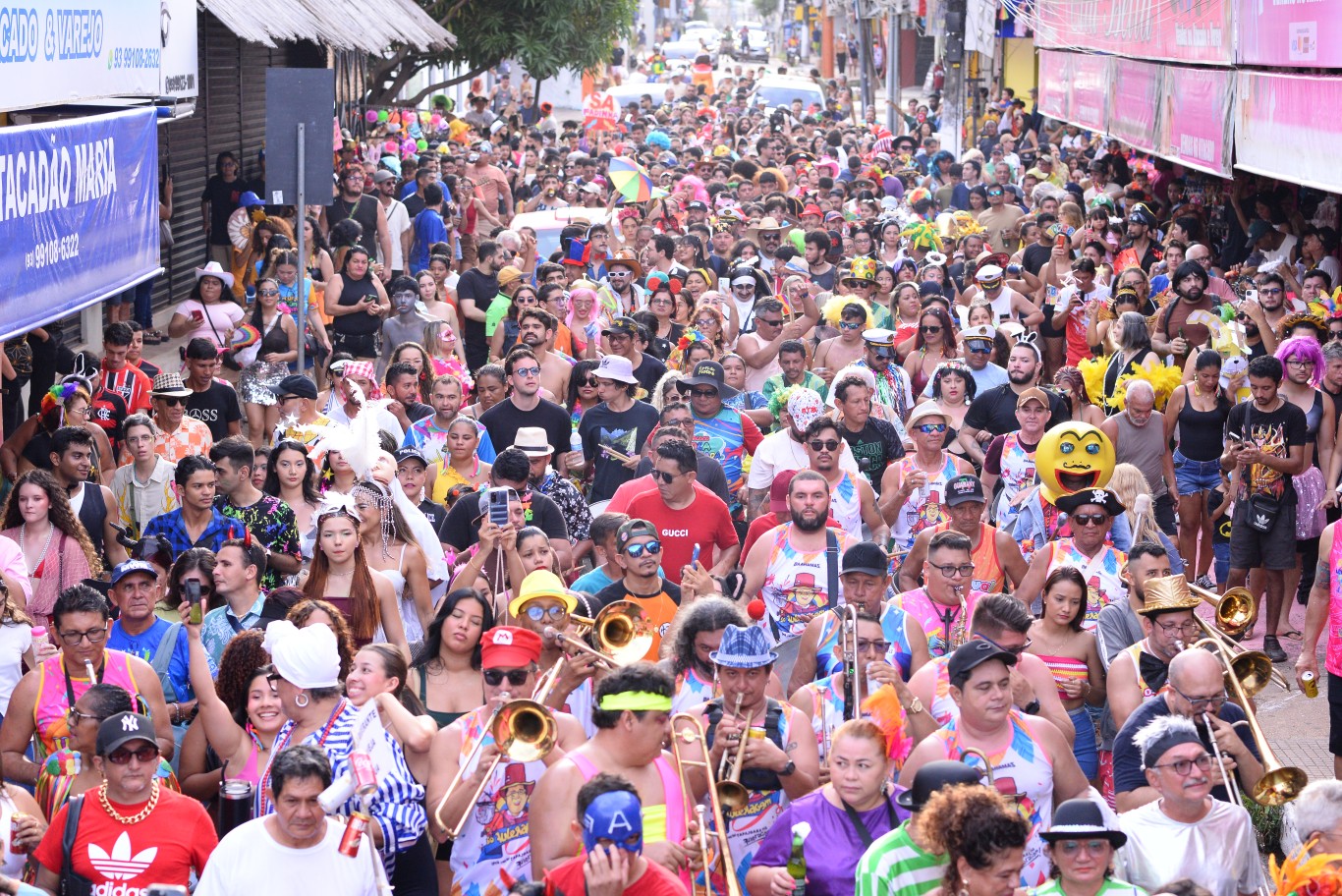 Imagem de ‘Só Fuleragem’ encerra oficialmente o Circuito Tapajônico de Carnaval 2026