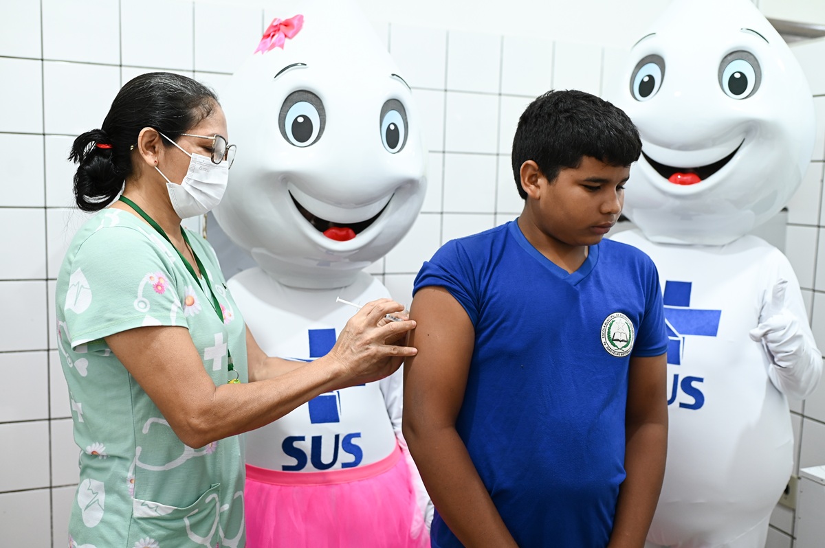 Vacina&ccedil;&atilde;o n&atilde;o substuitui cuidados di&aacute;rios de combate &agrave; dengue.