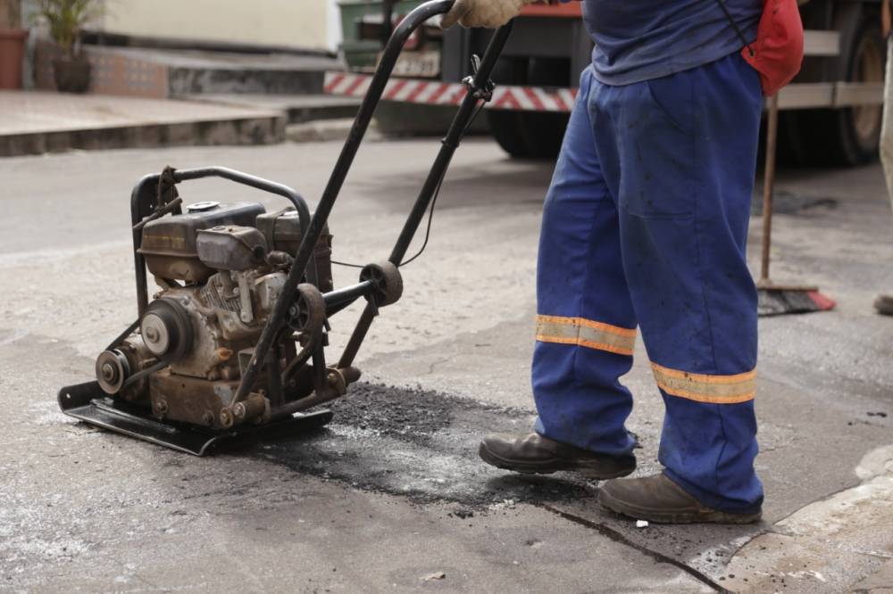 Manutenção asfáltica avança em Santarém com Operação Tapa Buracos 