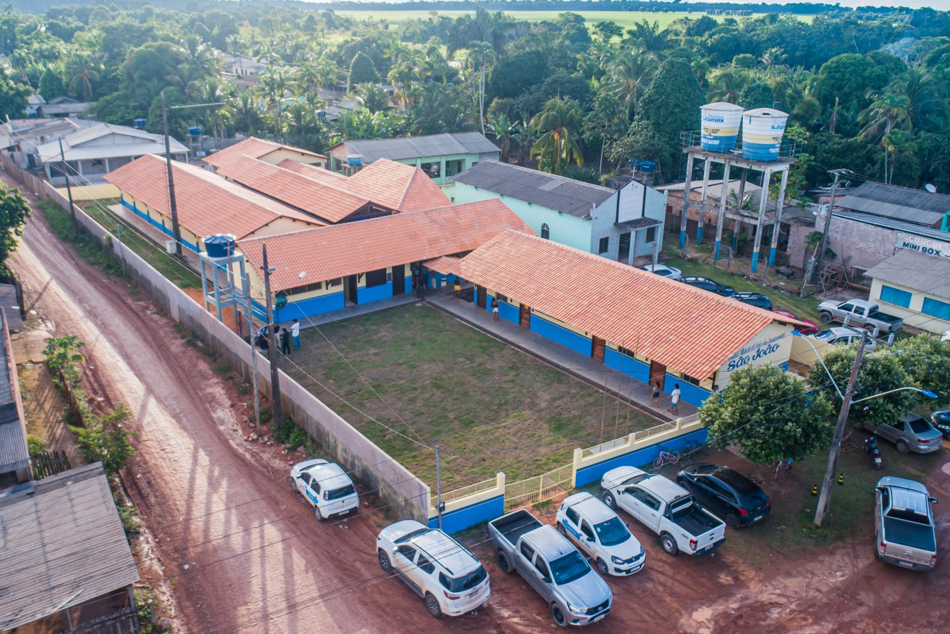No Tipizal, Prefeitura entrega escola reformada e ampliada 