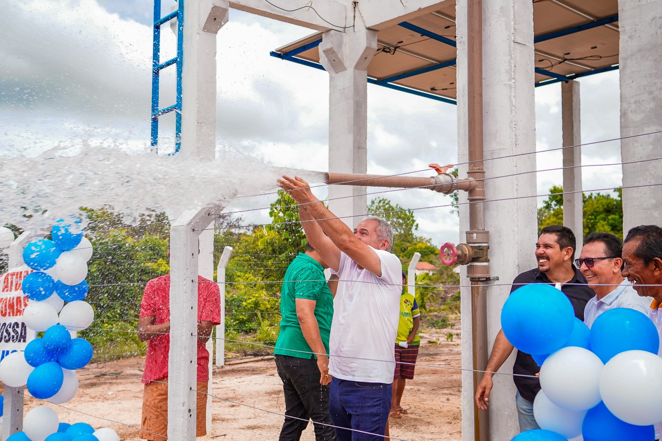 São Pedro na Resex Tapajós Arapiuns recebe com festa microssistema de água movido à energia solar