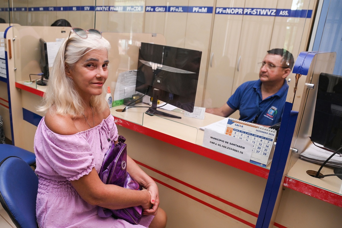 Contribuintes já estão procurando o CAC para fazer o pagamento. Foto: Ronaldo Ferreira.