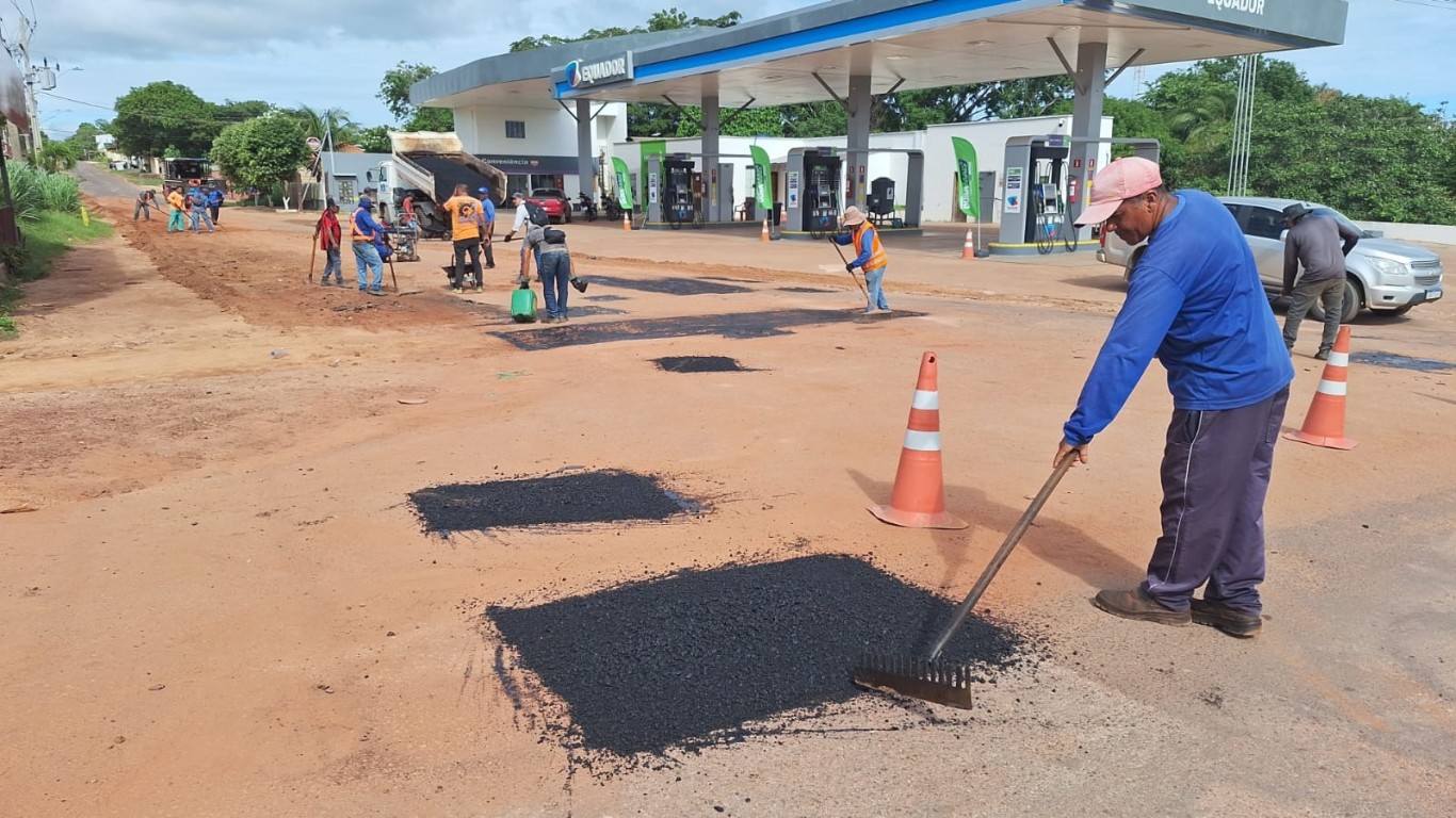 Prefeitura de Santarém realiza serviços na Vila de Alter do Chão