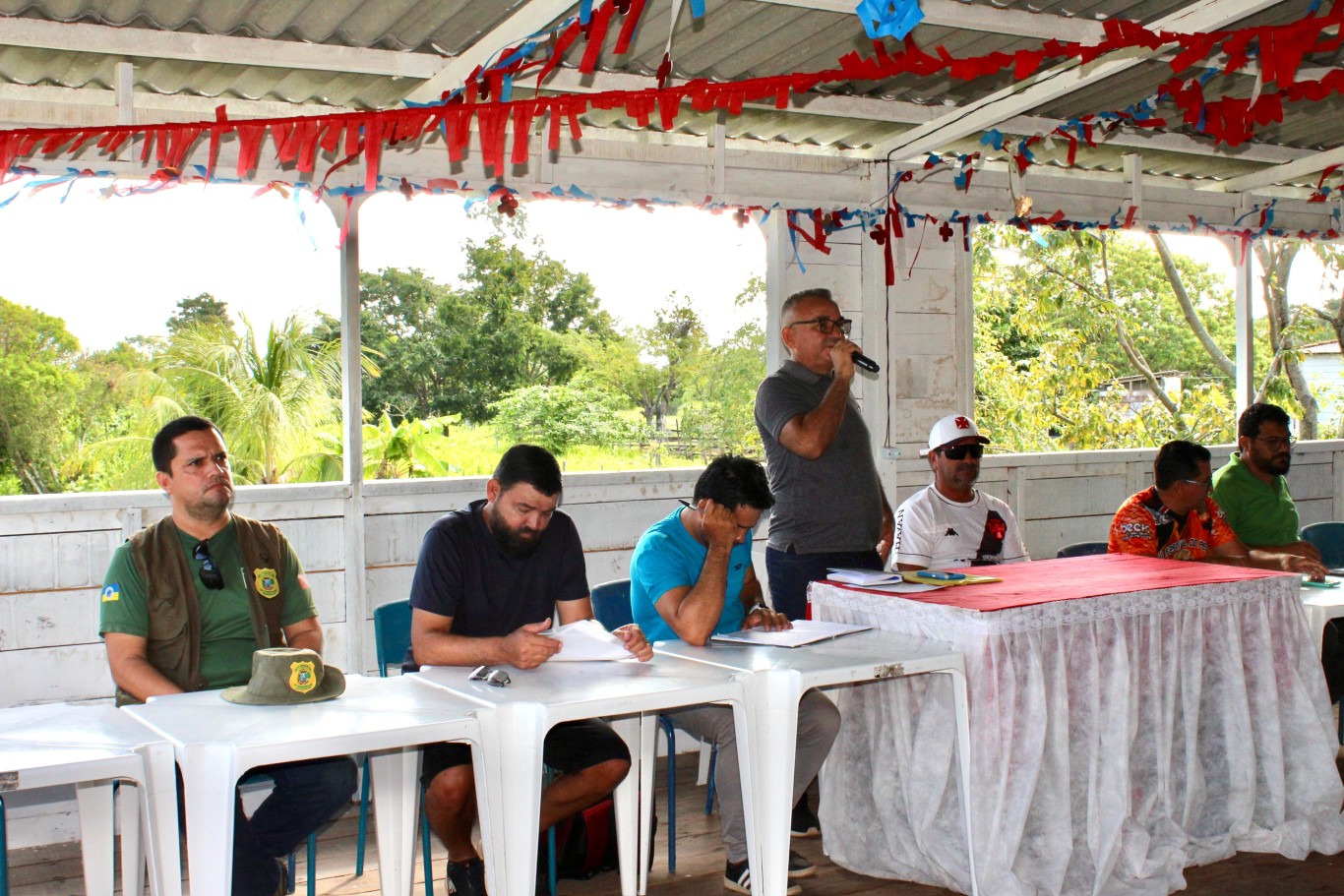 Acordo de Pesca: Prefeitura participa de assembleia no Urucurituba e dialoga sobre regras da atividade pesqueira na região