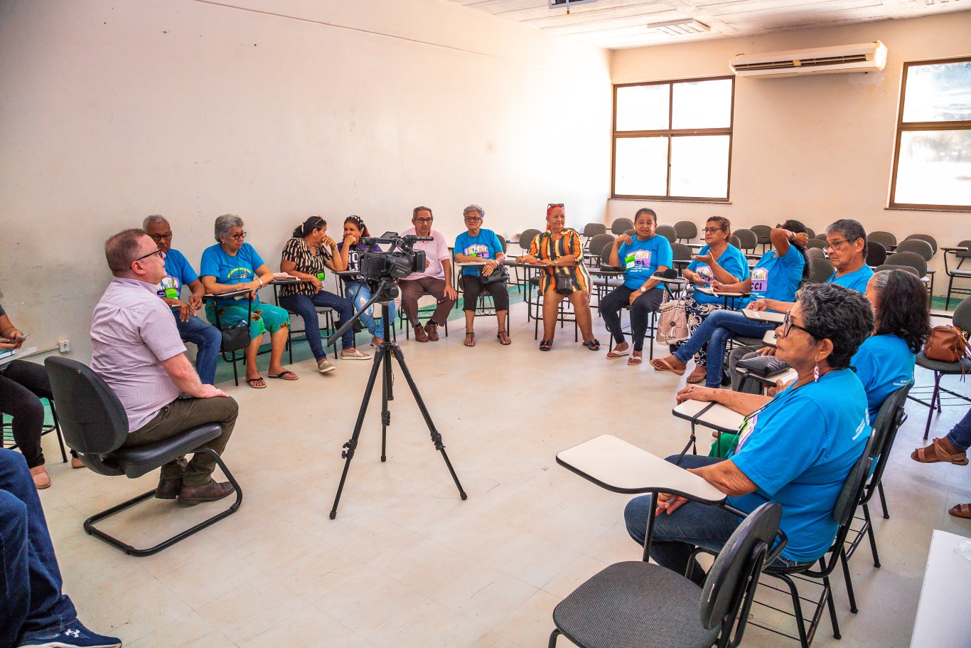 Com apoio da Prefeitura, projeto leva idosos do CCI a campus universitário