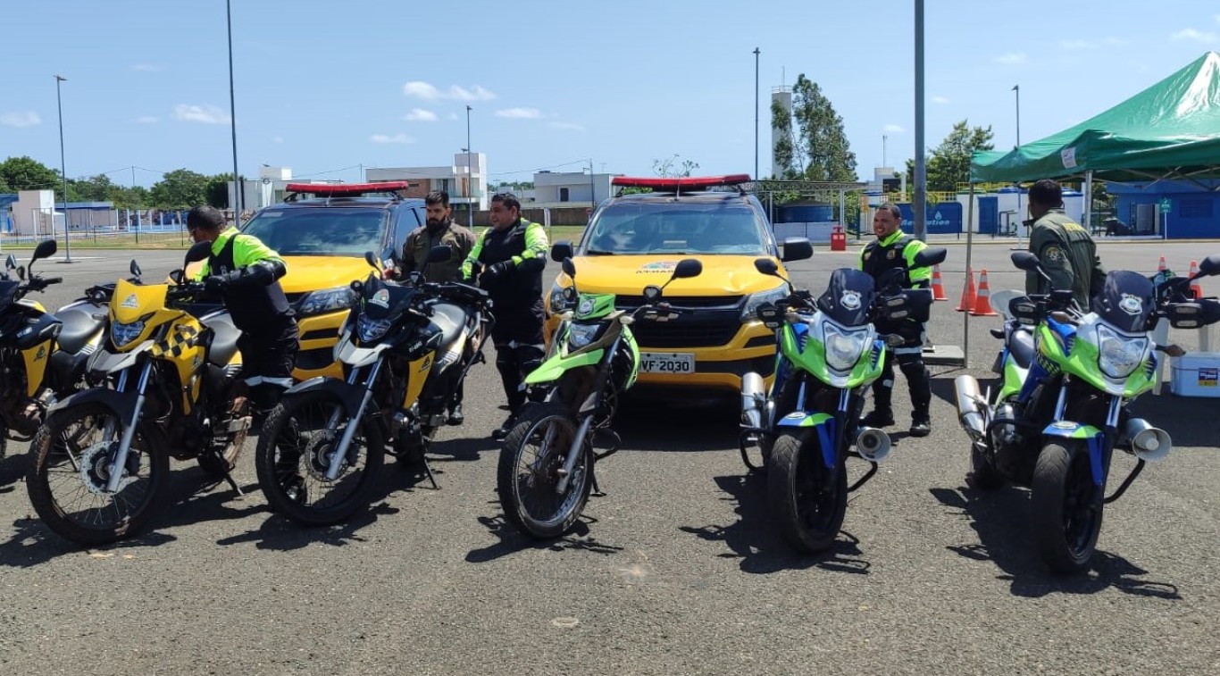 Agentes de trânsito de Santarém recebem treinamento para abordagem em motopatrulhamento