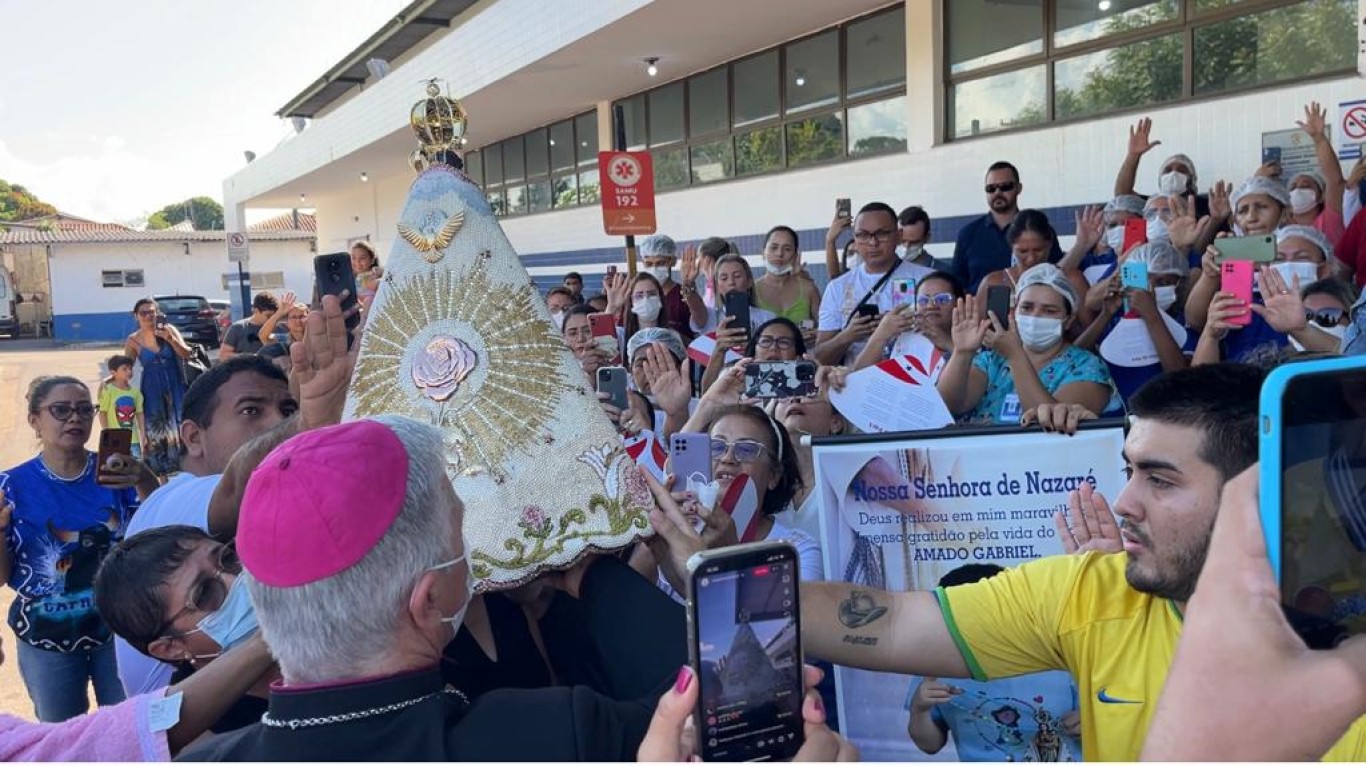 HMS e UPA recebem a visita da imagem peregrina de Nossa Senhora de Nazaré