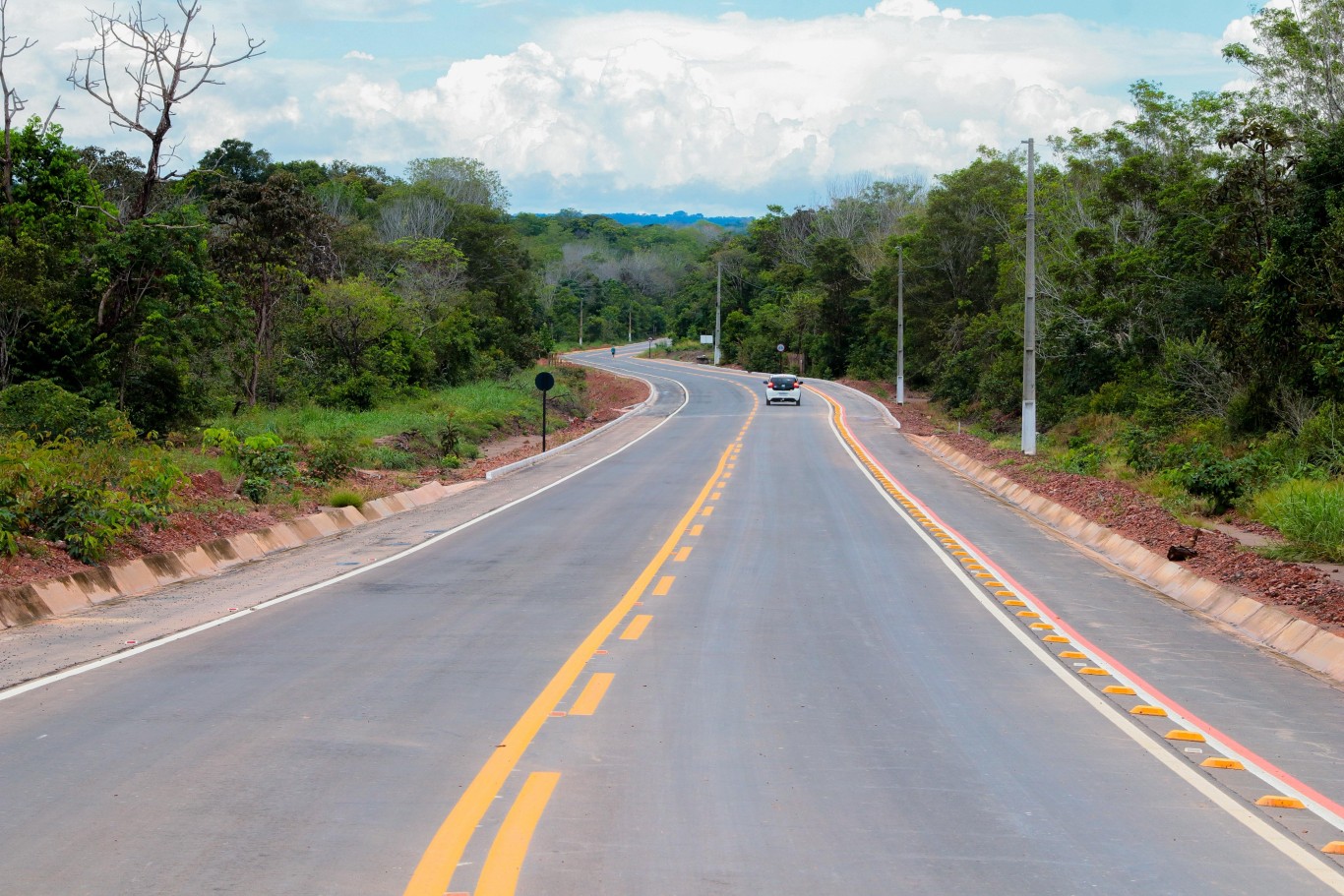 Prefeitura de Santarém entrega primeira etapa da pavimentação da Estrada de Ponta de Pedras 