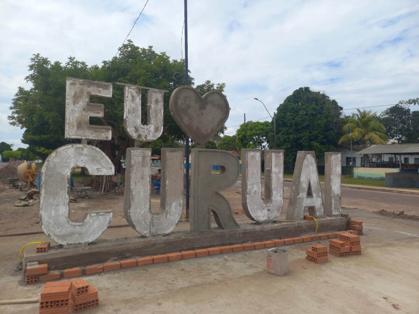 Imagem de Prefeitura de Santarém é parceira na construção do letreiro "Eu amo Curuai"