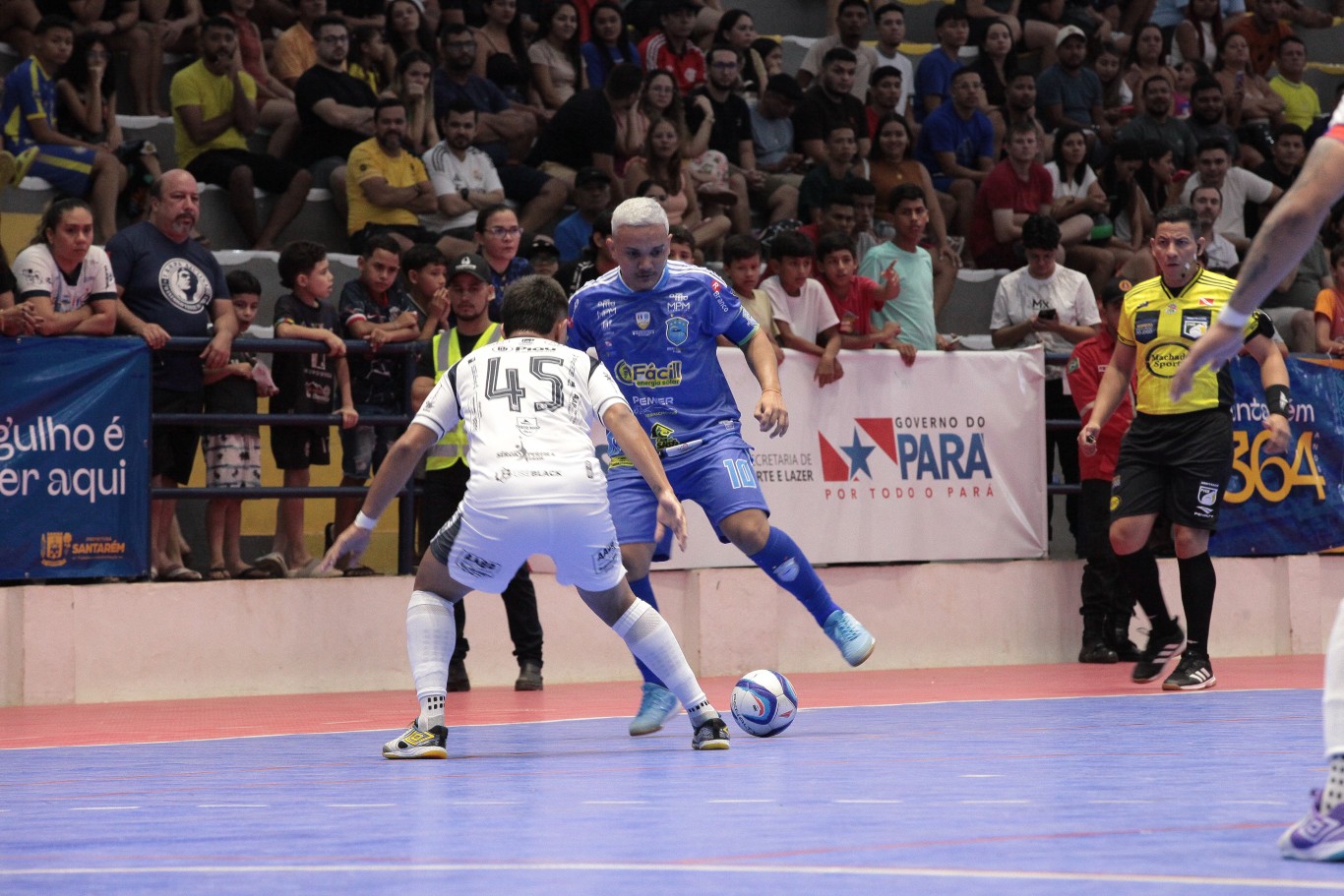 Imagem de Mais de três mil pessoas prestigiam abertura oficial da Copa Santarém de Futsal