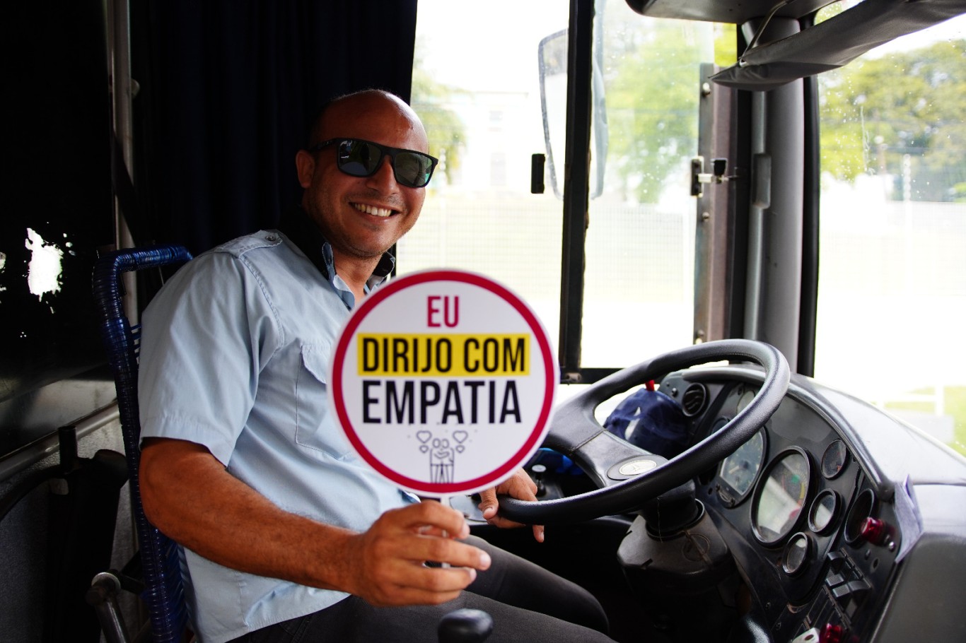 Blitz educativa marca Dia do Motorista com ações de valorização e conscientização em Santarém