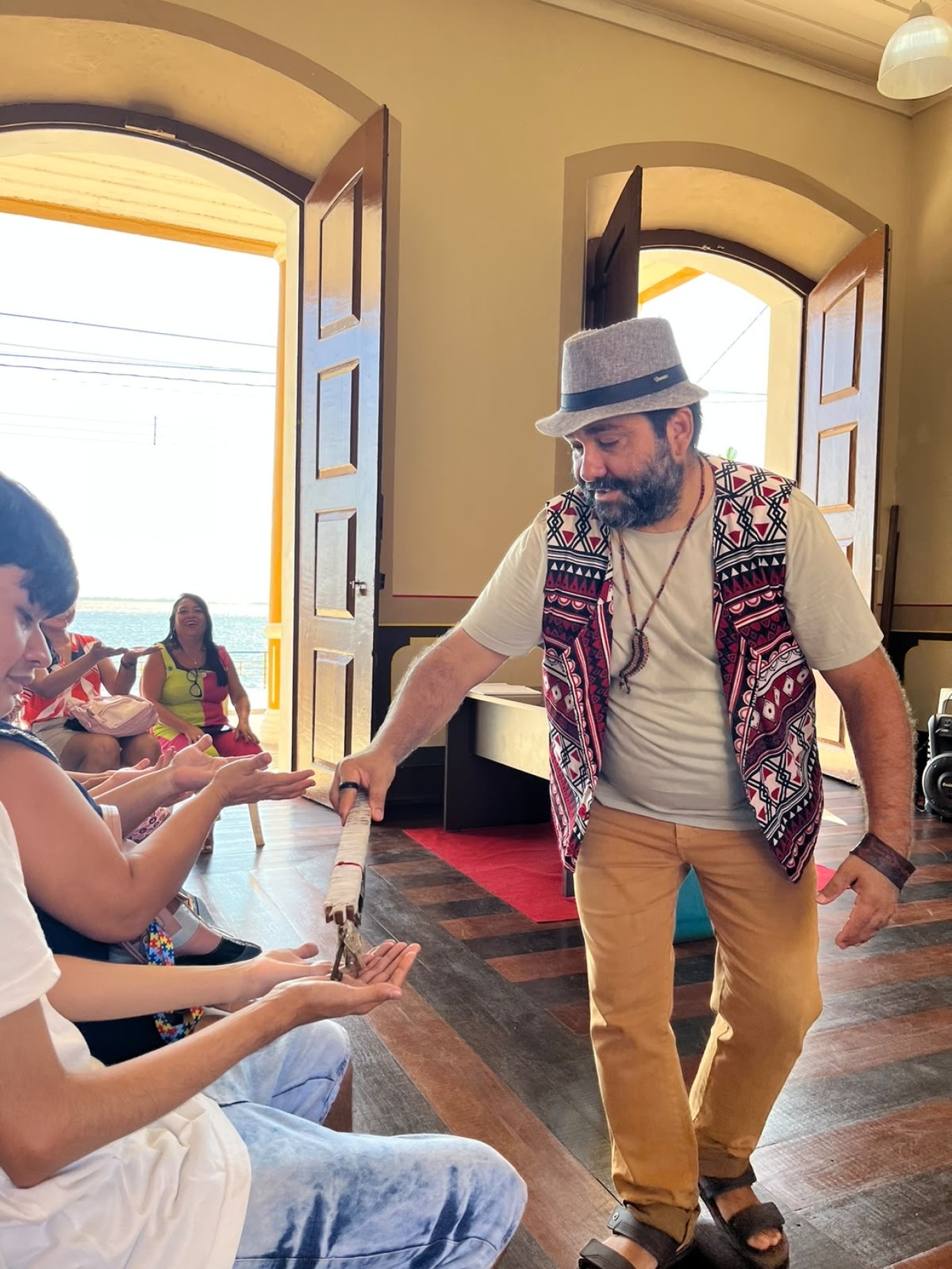 Imagem de Centro Cultural João Fona encerra programação de férias com manhã de brincadeiras, cultura e integração familiar