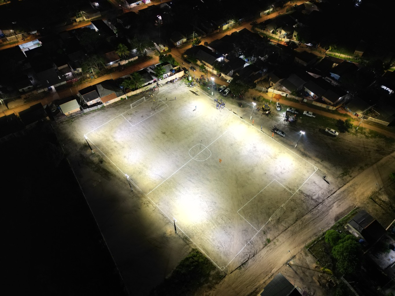 Iluminação do Campo do Jaderlândia amplia segurança e fortalece o esporte em Santarém.