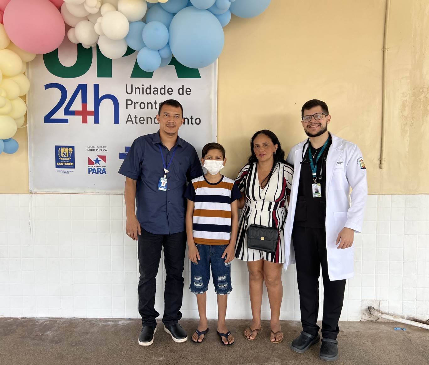 Imagem de História de superação: adolescente vence grave infecção cardíaca e retorna à UPA para agradecer equipe de saúde