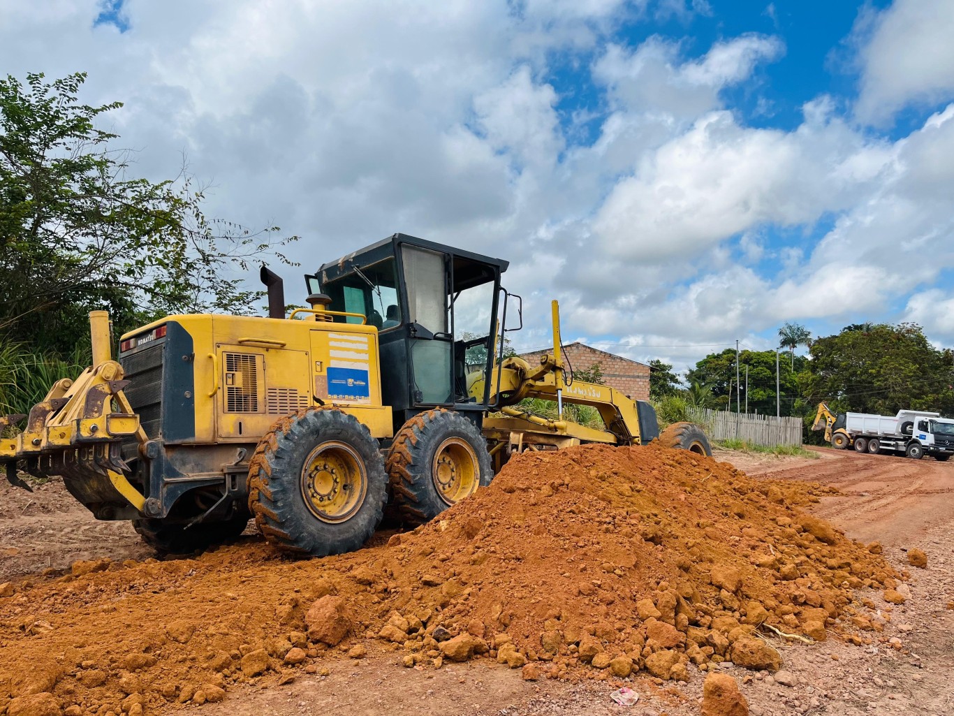 Imagem de Puxirum da Prefeitura realiza serviços de infraestrutura na Comunidade Perema 