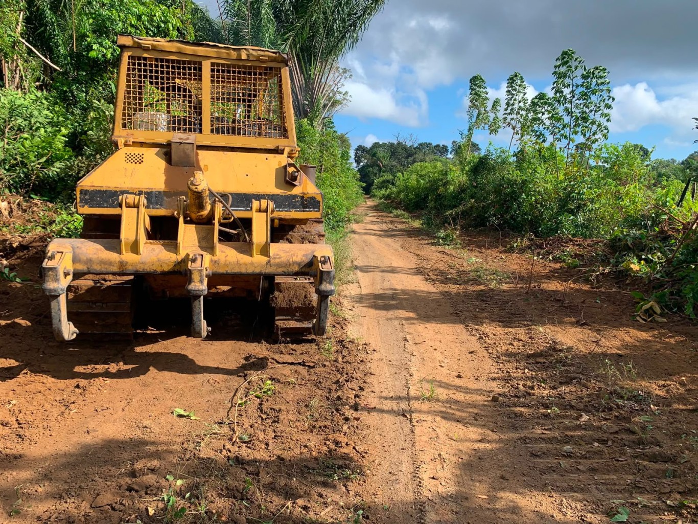 Imagem de No Arapiuns, ramal da Aldeia Nova Vista recebe serviços de infraestrutura pelo programa Puxirum
