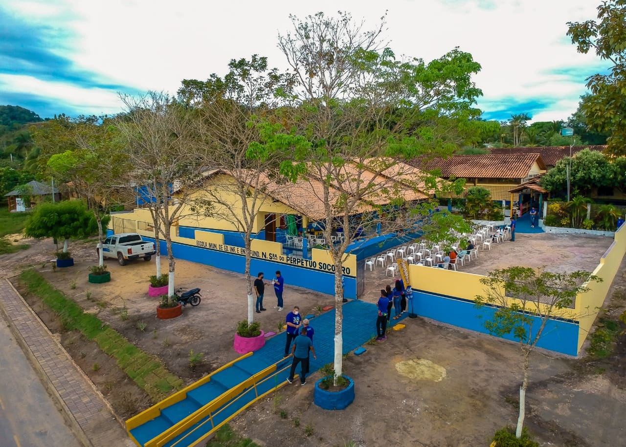 Em comemoração aos 360 anos de Santarém, Governo entrega a 66ª escola  reconstruída e ampliada
