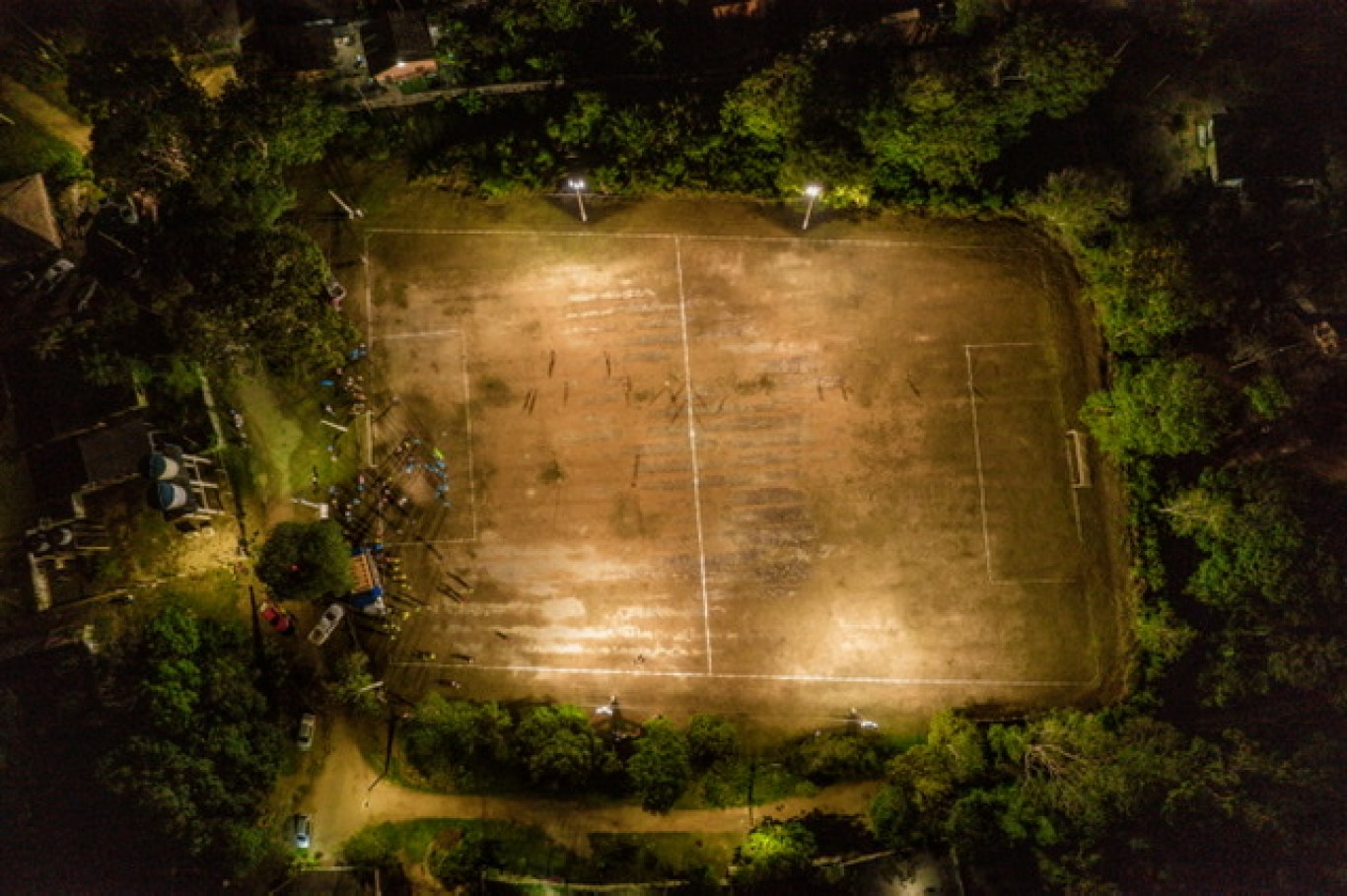 Santarém 361 anos: Comunidade do Irurama recebe campo iluminado e reforço na iluminação pública