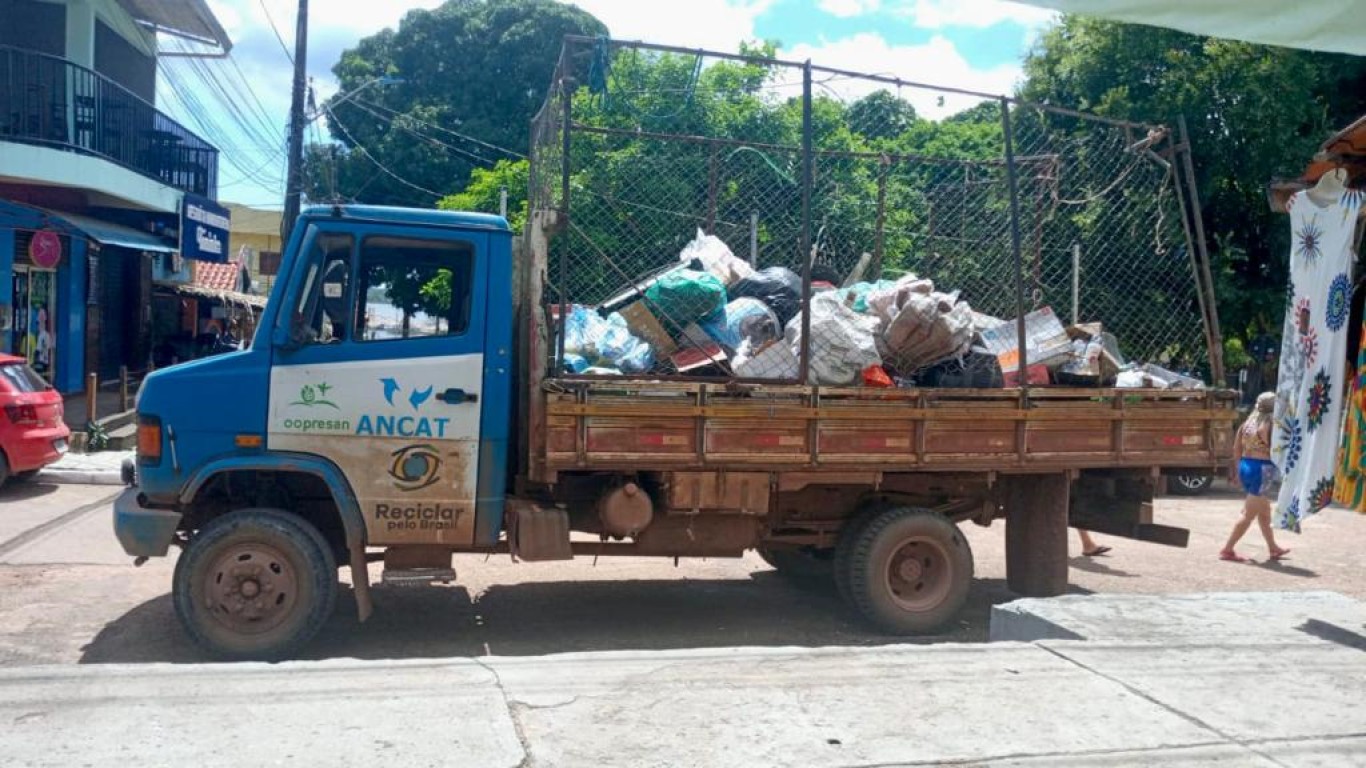 Parada Ambiental recolhe mais de 1.400 kg de materiais recicláveis em Alter do Chão