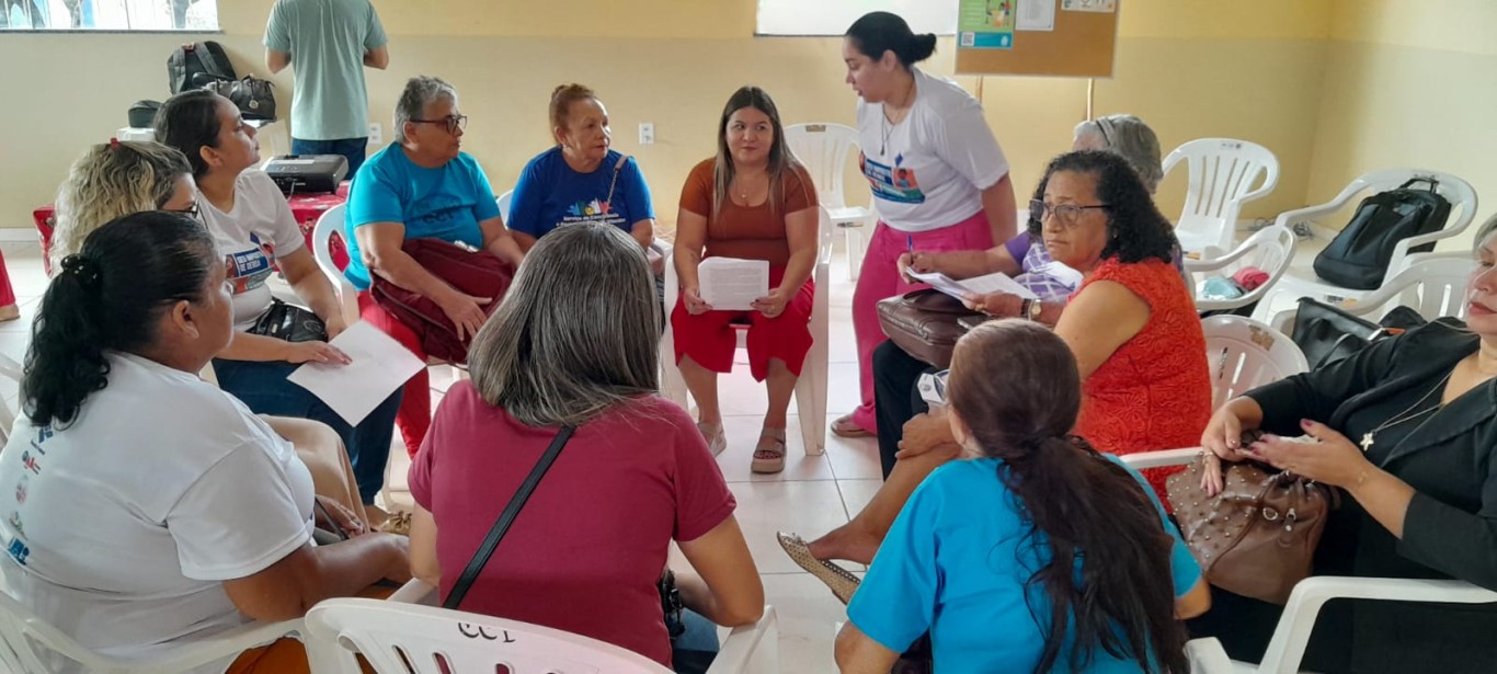 Momento Conferir mobiliza idosos e trabalhadores da assistência social em preparação à 5ª Conferência Municipal dos Direitos da Pessoa Idosa