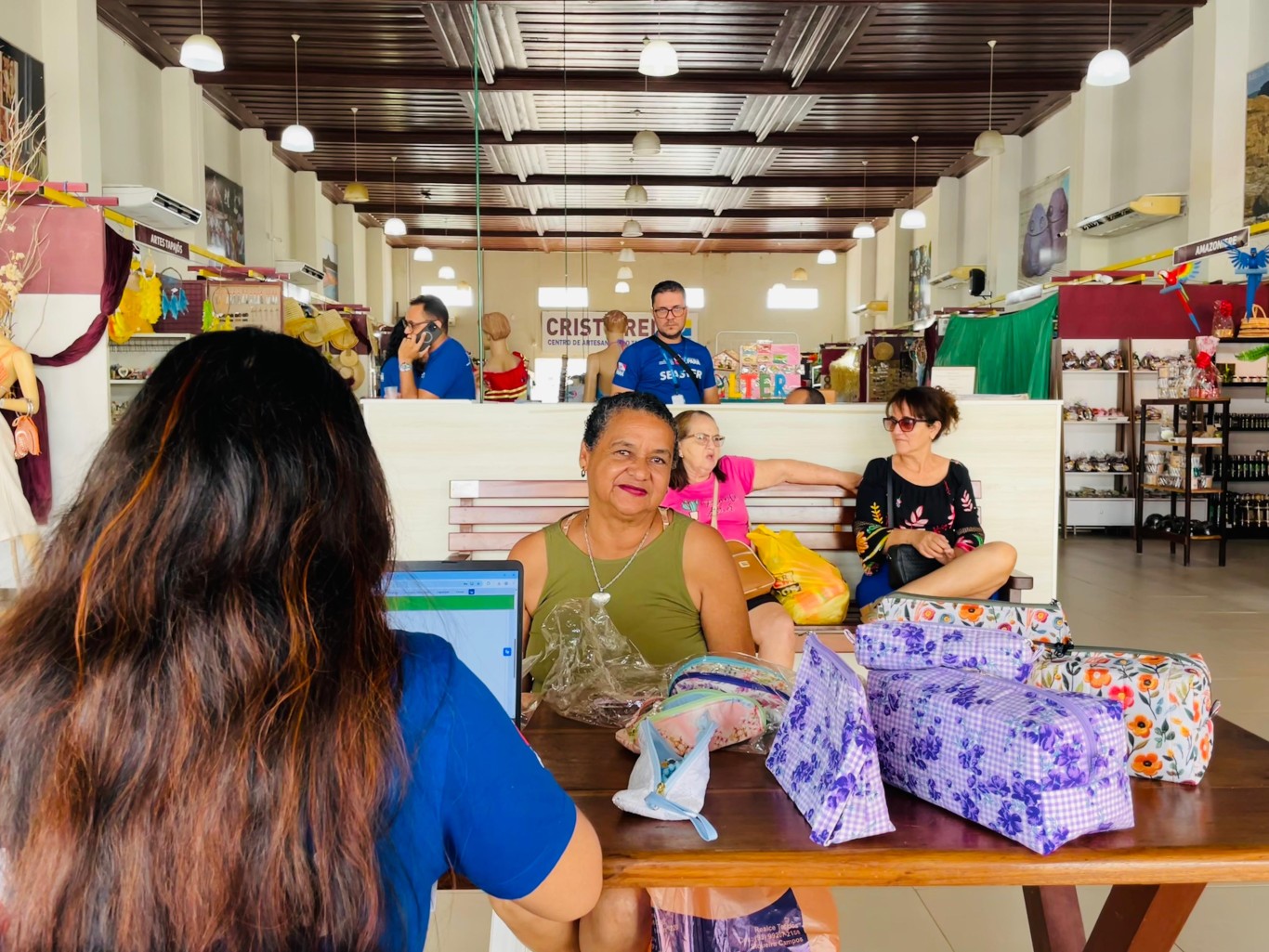 Centro de Artesanato do Tapajós Cristo Rei realiza emissão e entrega de Carteiras do Artesão em Santarém