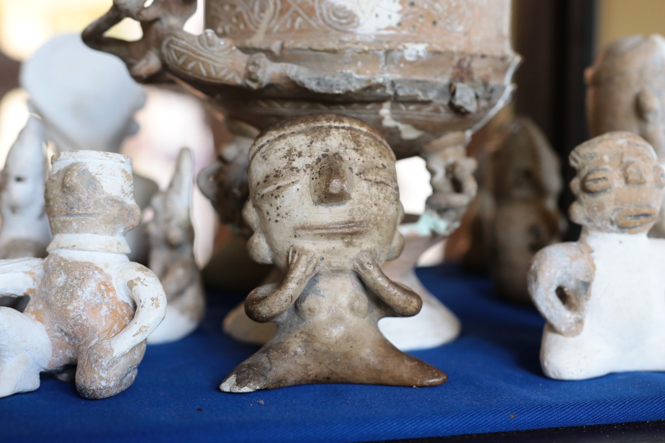 Centro Cultural João Fona abre exposição 'Santarém de Todos os Tempos' e recebe doação de peças arqueológicas