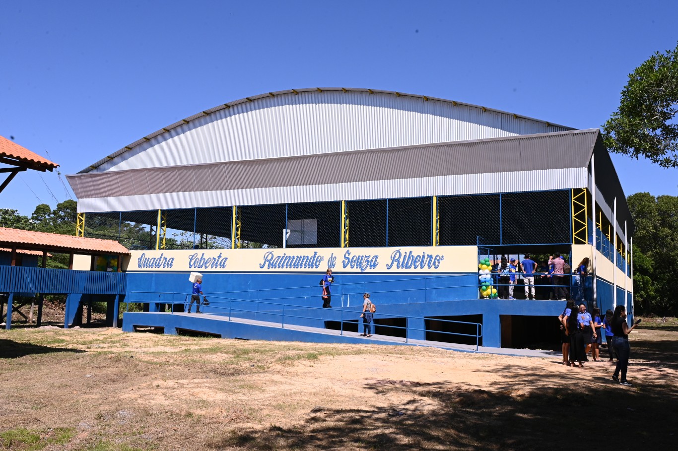 Imagem de Prefeitura de Santarém inaugura primeira quadra coberta da região de várzea na Escola São José, em Piracãoera de Baixo