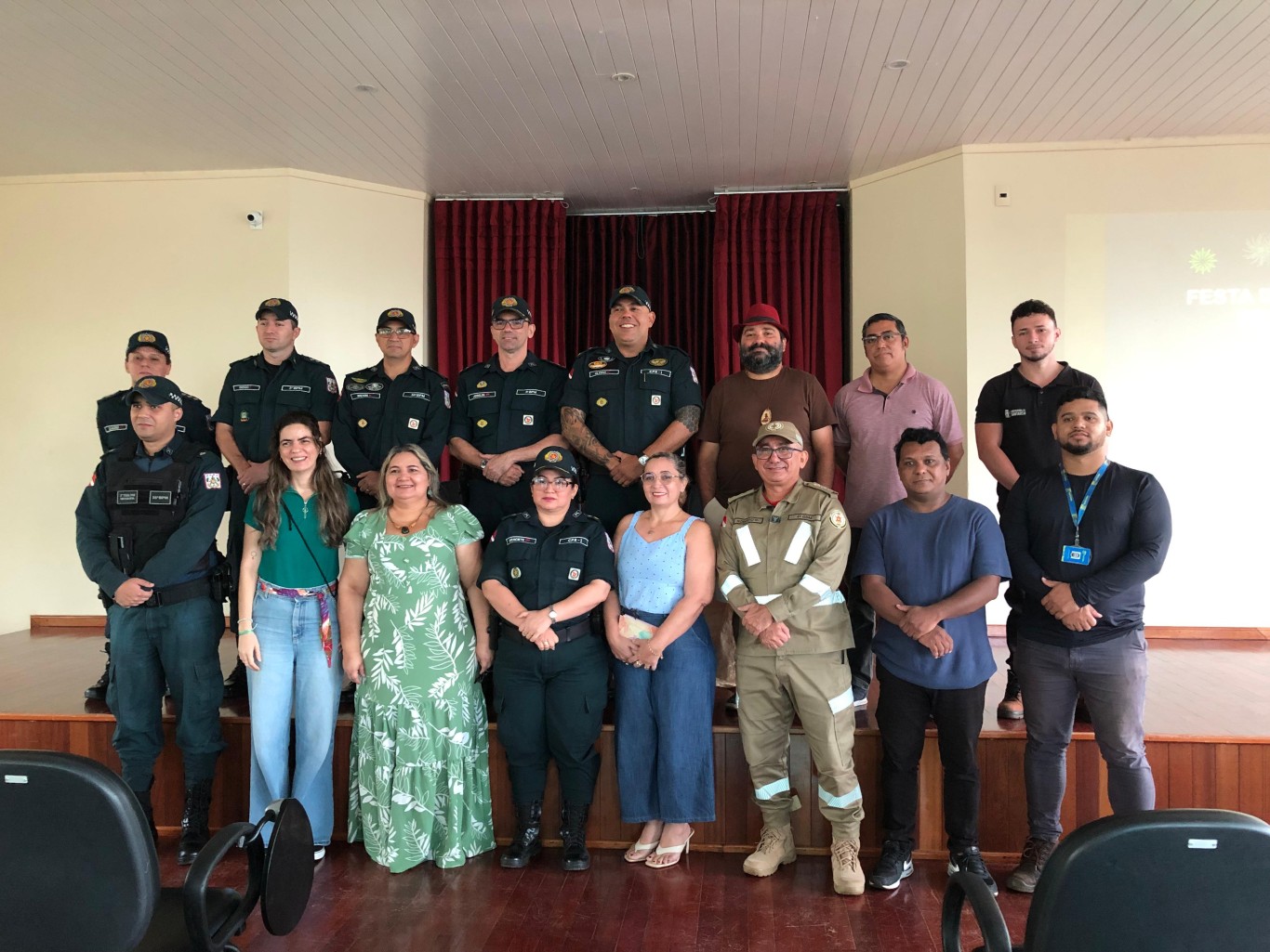 Imagem de Prefeitura realiza reunião para discutir esquema de segurança durante show nacional em comemoração ao aniversário de Santarém