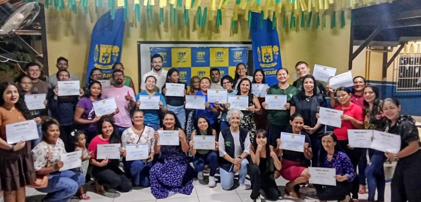 Imagem de Prefeitura de Santarém certifica moradores da Zona Sul do Grupo II em cursos de Atendimento ao Cliente e Manipulação de Alimentos