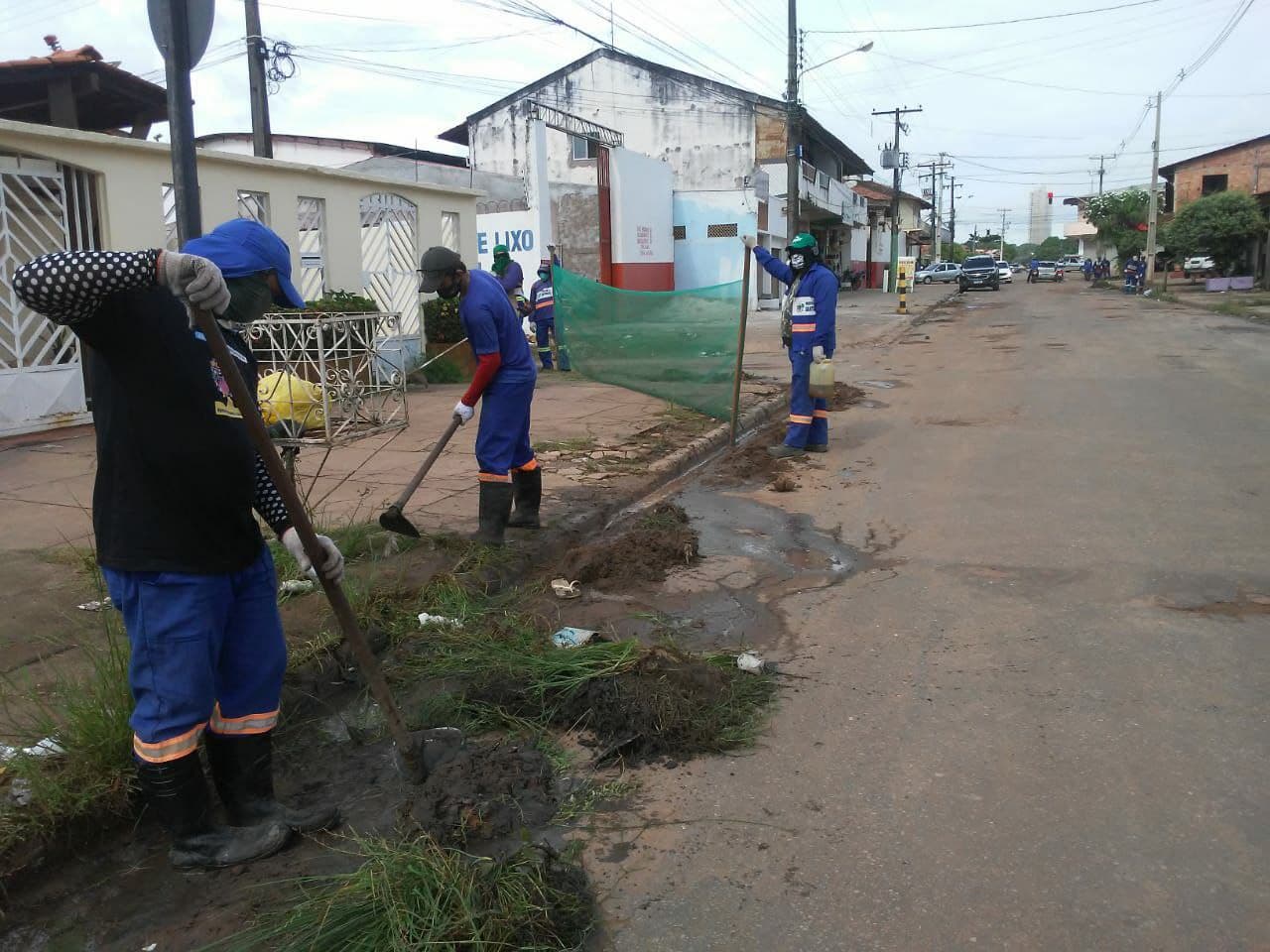 Avenidas Icoaraci Nunes, Santarém Cuiabá e 7 de Setembro recebem serviços de limpeza pública