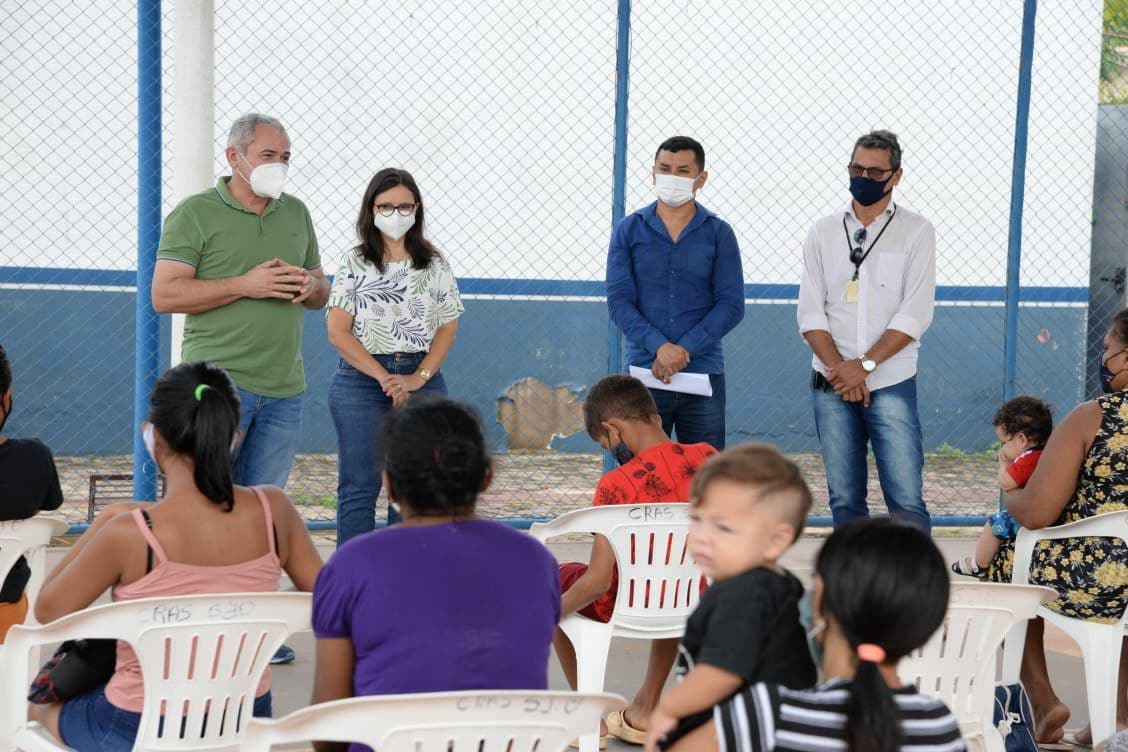 Prefeito Nélio Aguiar acompanha entrega do PAA para famílias em situação de vulnerabilidade social