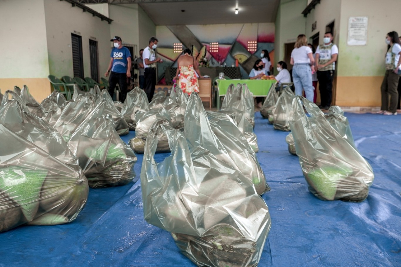 Em Santarém, mais de 800 famílias recebem alimentos do PAB 