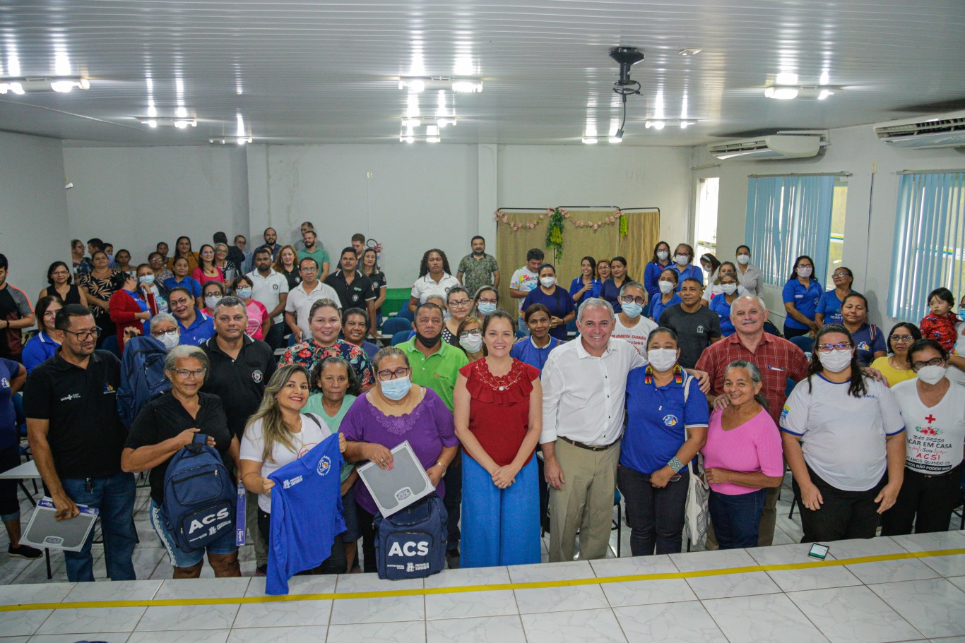 Prefeitura entrega EPI's e fardamentos para Agentes Comunitários de Saúde