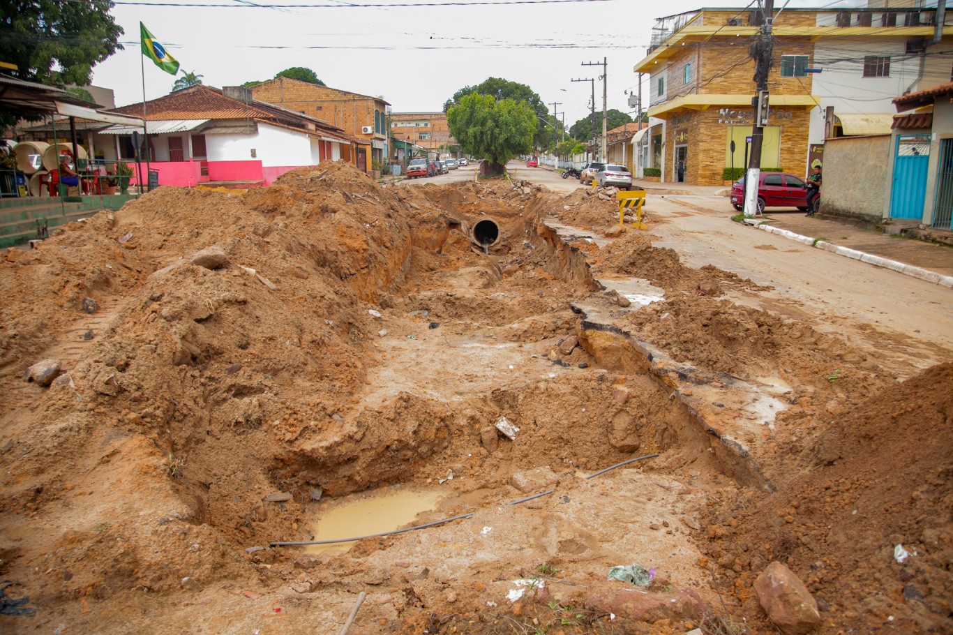Mais de 40 km de redes e canais de águas pluviais já foram construídos pela Prefeitura de Santarém