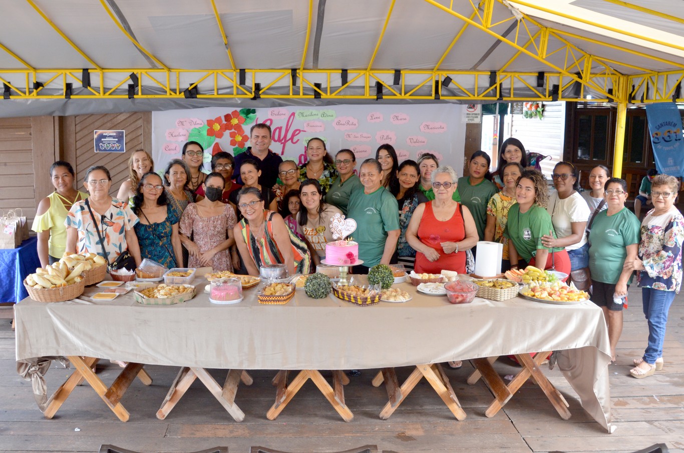 Dia da Mulher: Prefeitura homenageia artesãs pelo trabalho desenvolvido em Santarém