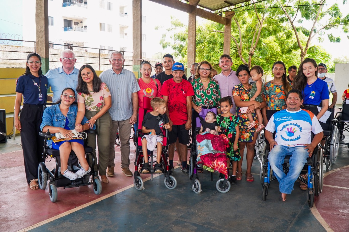 Acessibilidade e inclusão: Prefeitura de Santarém e Apae entregam 52 cadeiras de rodas