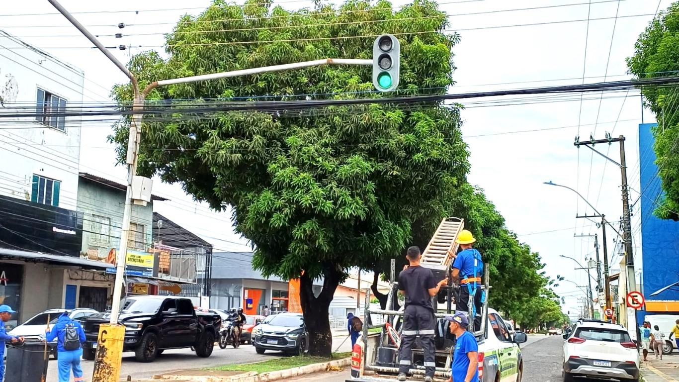 Prefeitura intensifica serviços de Manutenção semafórica em Santarém