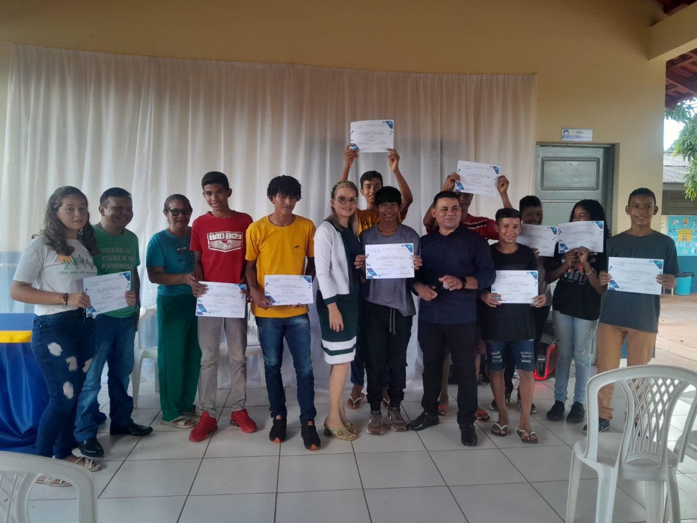 Cras Urumari certifica adolescentes do Serviço de Convivência e Fortalecimento de Vínculos -SCFV participantes do Curso de  Noções Básicas de  informática