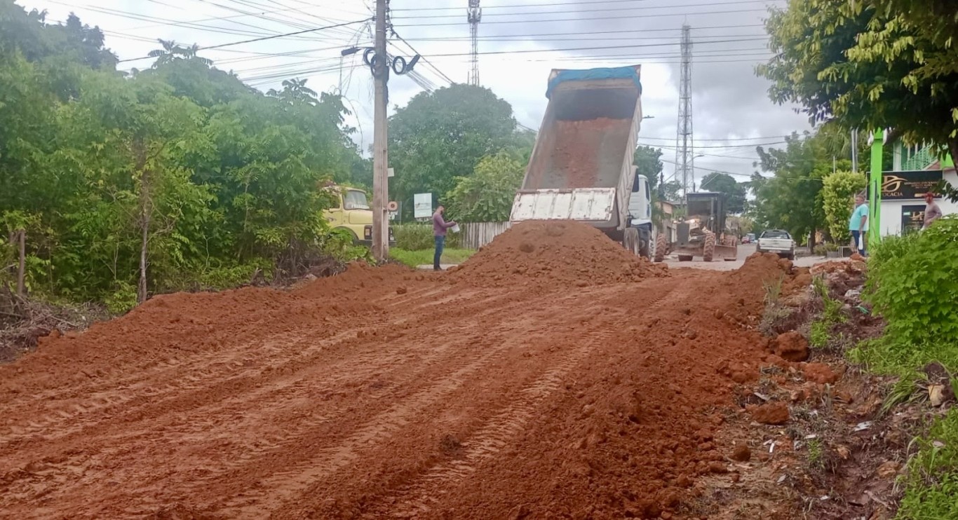 Prefeitura de Santarém avança com serviços de Infraestrutura em Alter do Chão